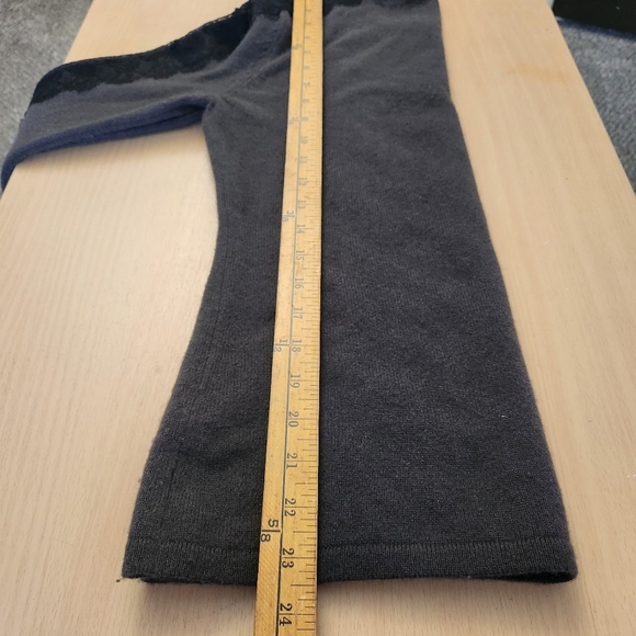 Neiman Marcus 100% Cashmere Whimsigoth Pullover Top Lined With Lace Sleeves S - Picture 5 of 7